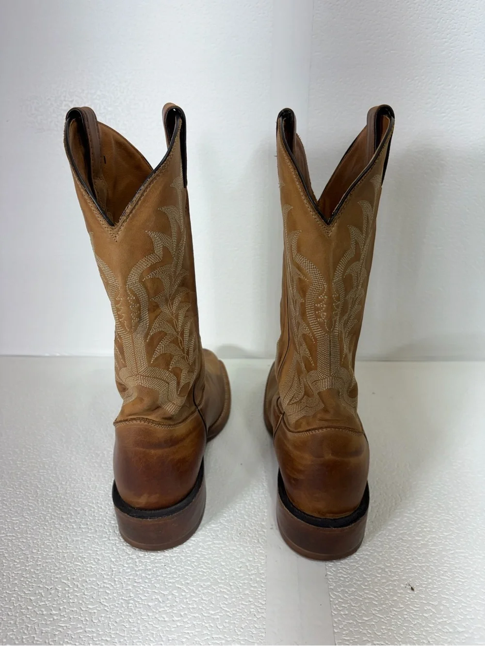 Justin Boots Tan Leather Western Pull-On Cowboy Boots w Embroidered Shaft s257